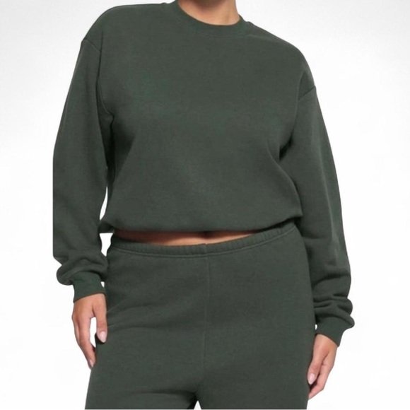 SKIMS Tops - SKIMS Classic Crew Sweatshirt